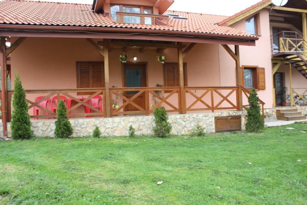 Apartmany Vinné 外观 照片
